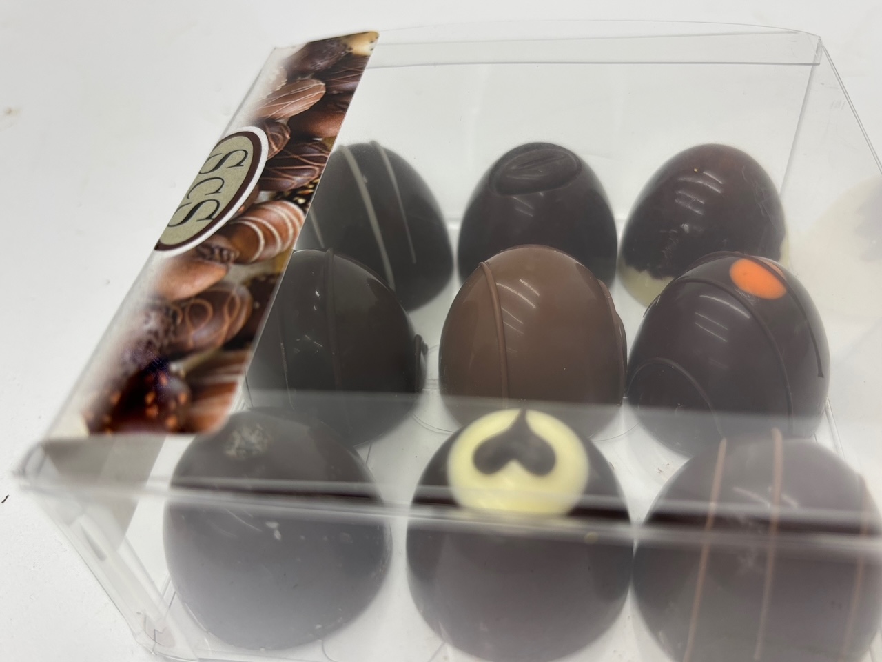 24 Truffles Assorted